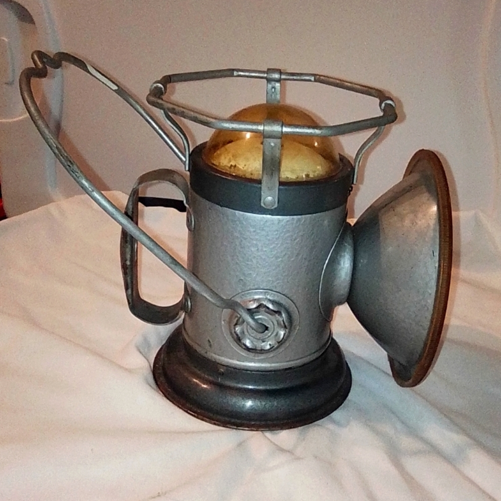 Delta Electronics Lantern